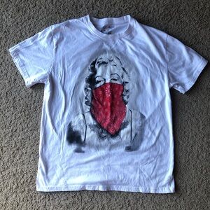 Brooklyn Vertical Marilyn Monroe red bandana